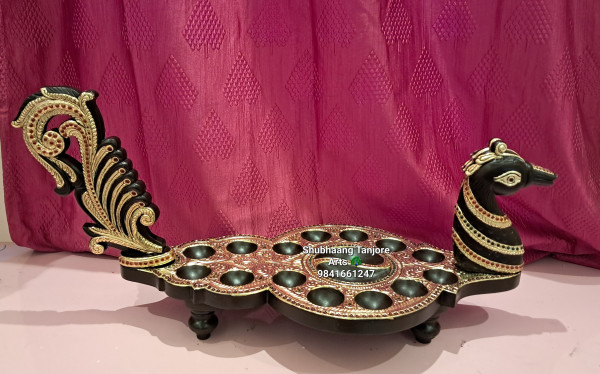 Pallanguzhi Tanjore work